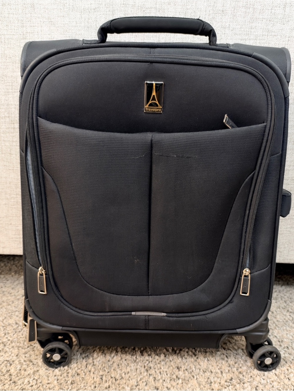 TravelPro Maxlite 5 21" Carry-On Spinner